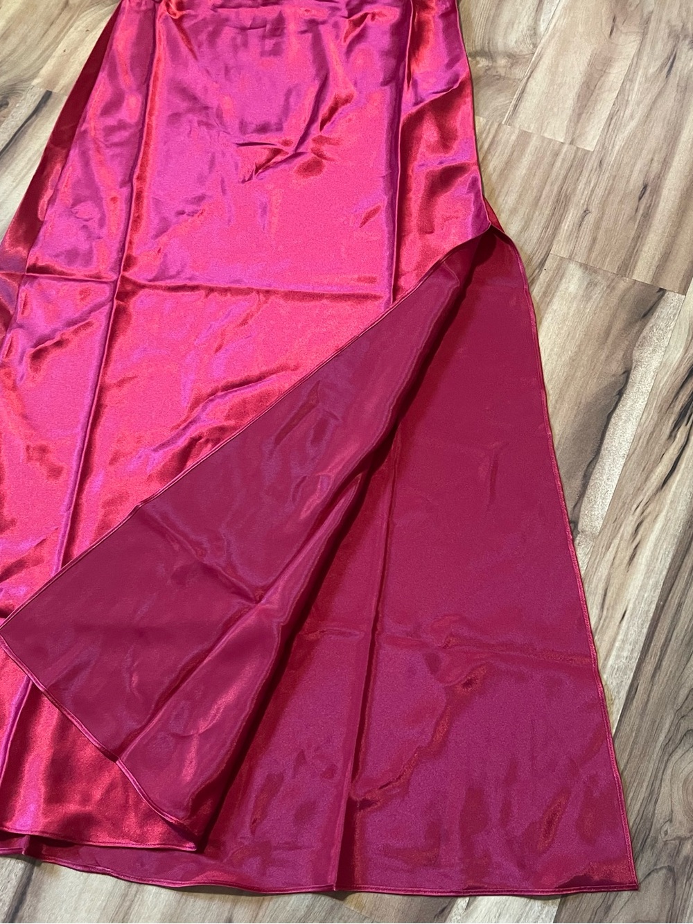 Vintage 2000 Victoria’s Secret Red Satin Halter Keyhole Dress Y2K - Picture 5 of 8
